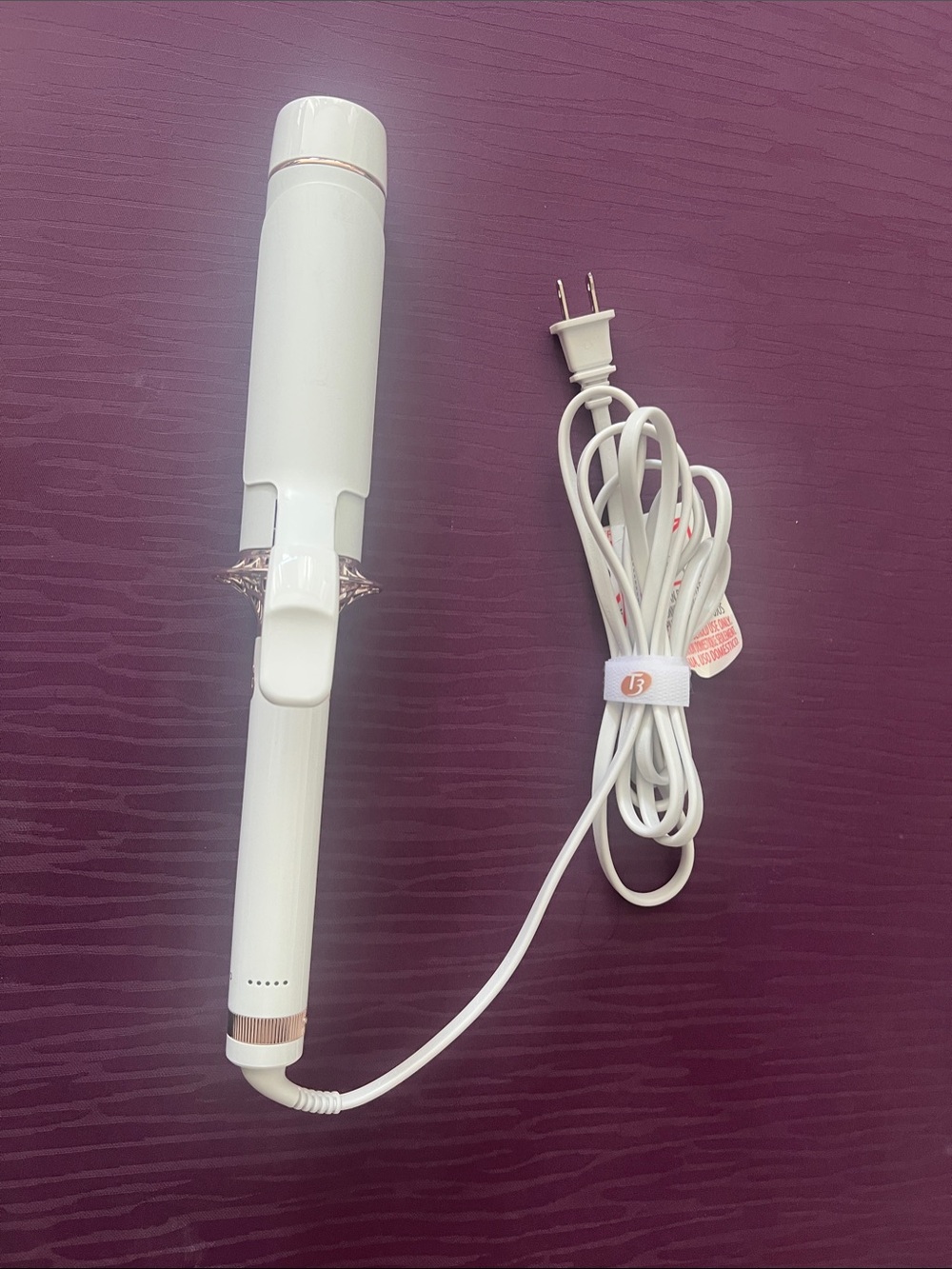 T3 White Ceramic Curling Wand with Rose Gold Accents